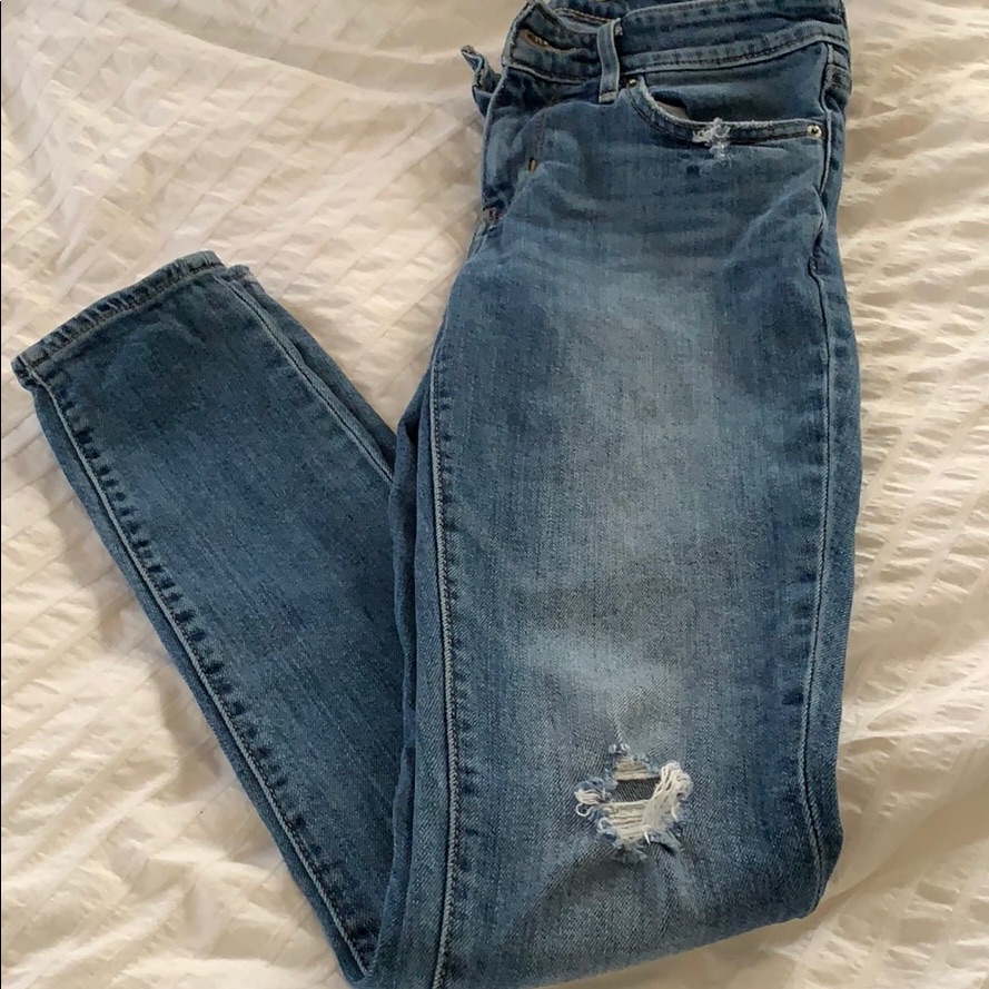711 Skinny Levis